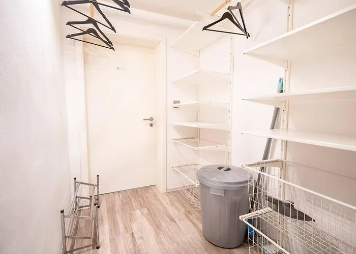 Modernes Auf 2 Etagen In Ruhiger Lage Zentral Zu Stadion Und Westfalenhallen * Dortmund